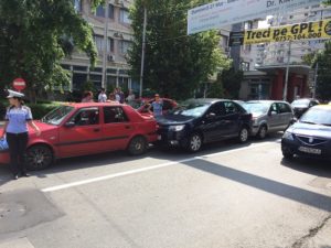 Accident în lanţ pe Bd. Republicii